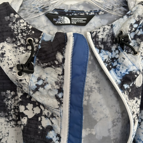 NWOT Northface Women's Flyweight Hoodie Windbreaker - Picture 10 of 10